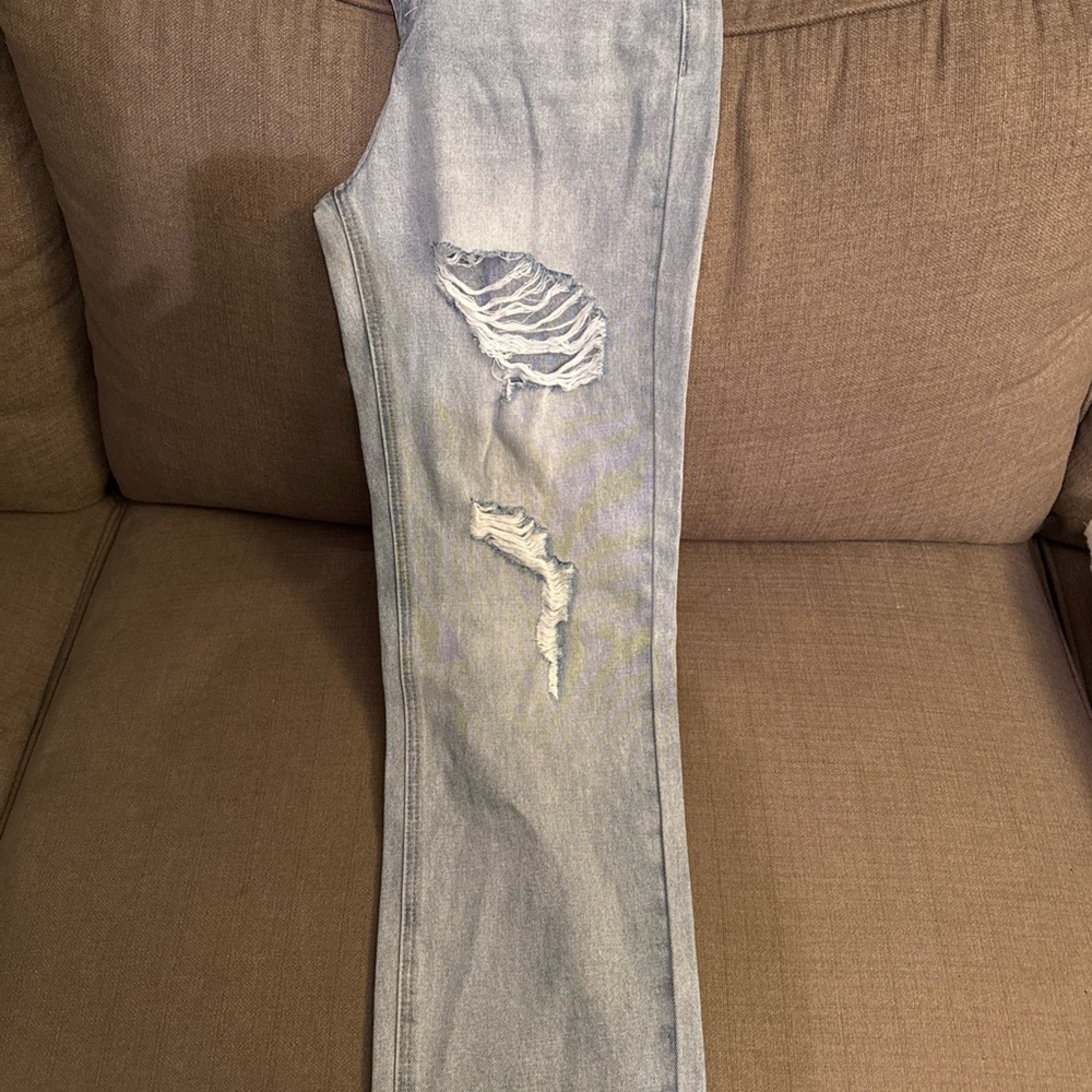 Vintage Women’s Designer Guess Destroyed Denim Size 27x31 Wide Leg
